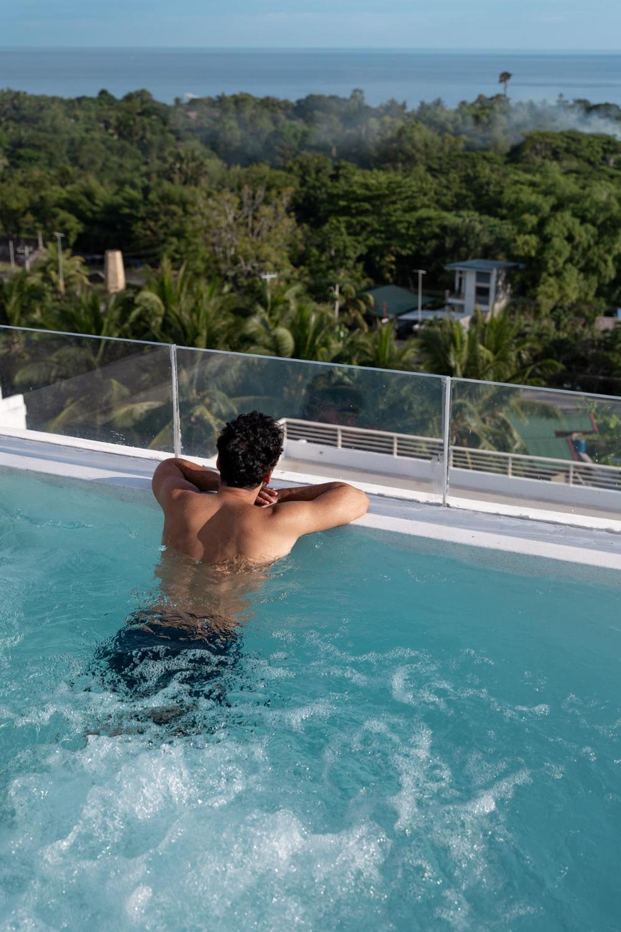 Resort Bohol Coastal View 3*